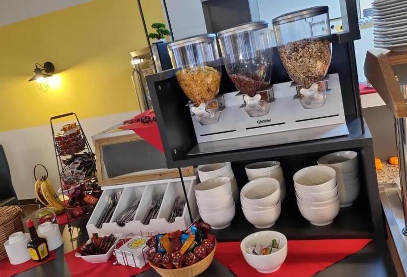 בית מלון כפרי Zum Ochsen