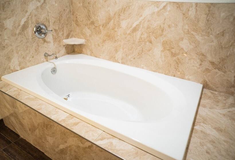 מוטל Maywood Inn