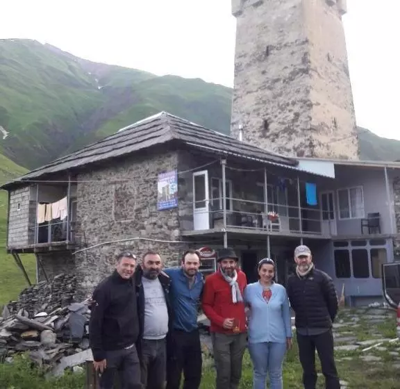 پانسیون Old Tower Guesthouse Ushguli