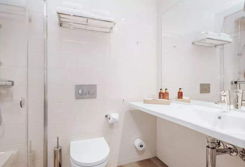 Wood Hotel By Frich S