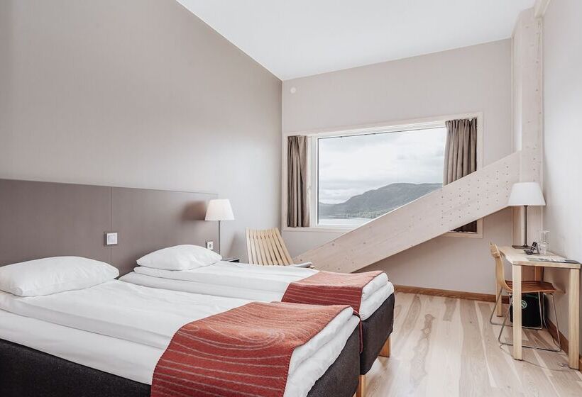 Wood Hotel By Frich S