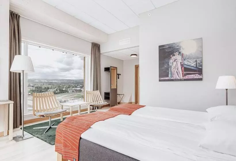 Wood Hotel By Frich S