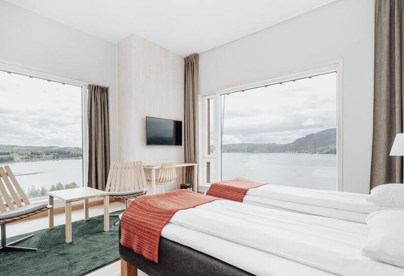 Wood Hotel By Frich S