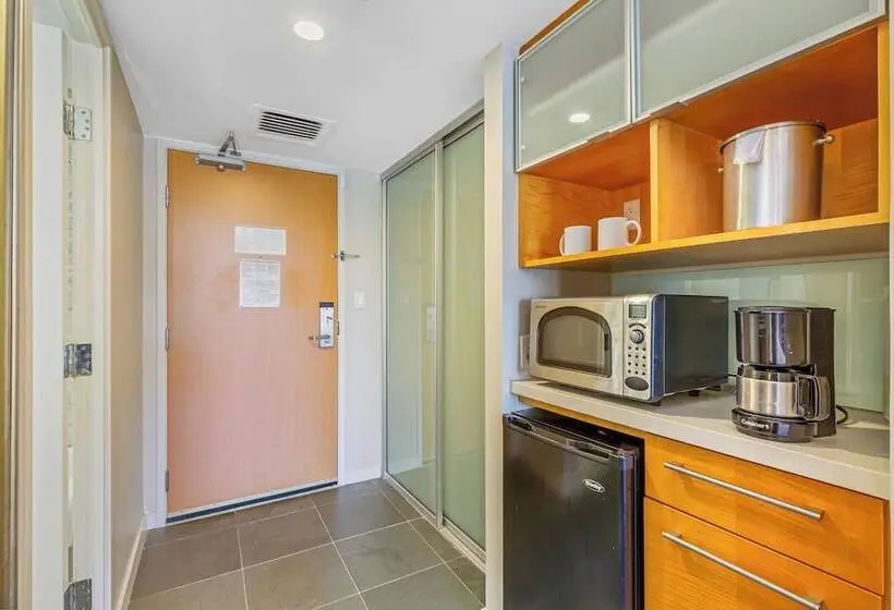 ホテル Castle At Ala Moana