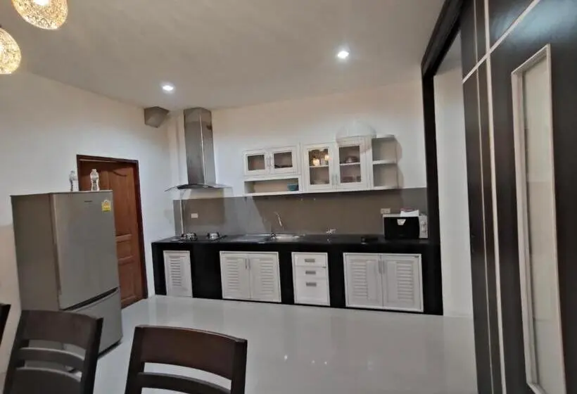 ペンション Chotam House