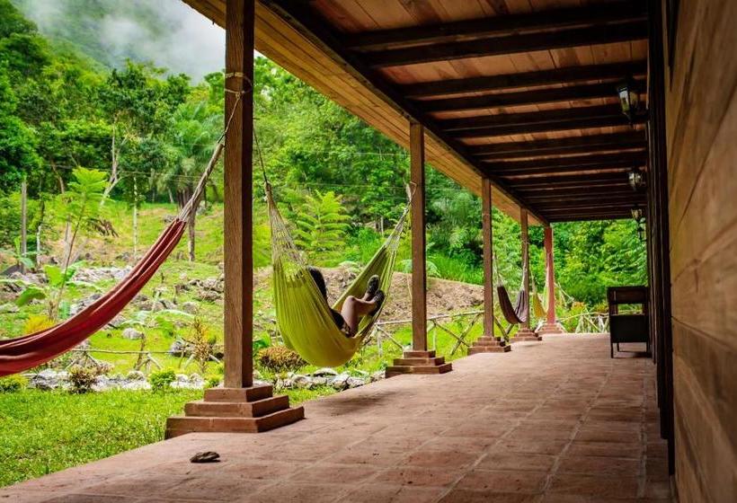 هاستل Aruma Ecohostal