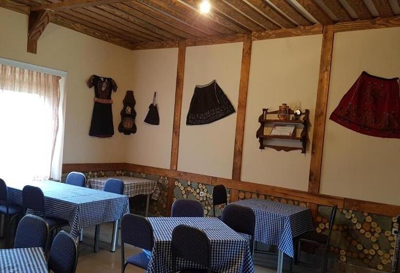 هاستل Kompleks Trnovski Vetar