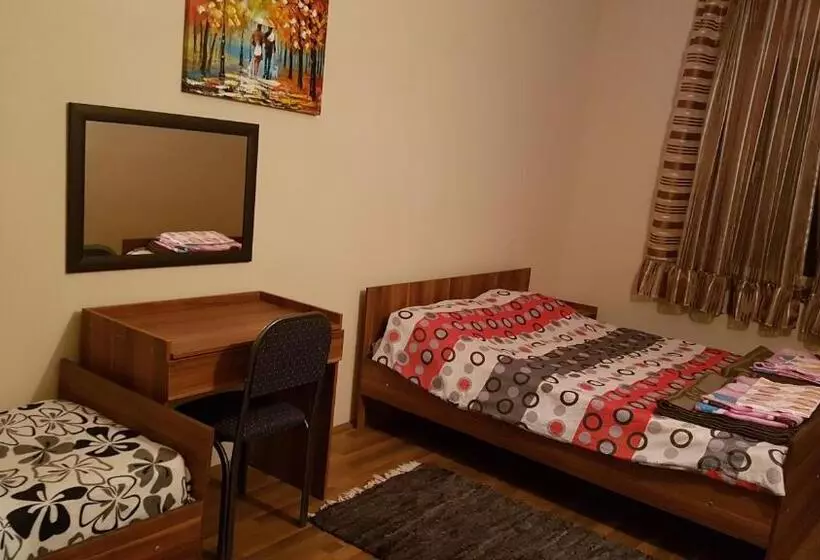 هاستل Kompleks Trnovski Vetar