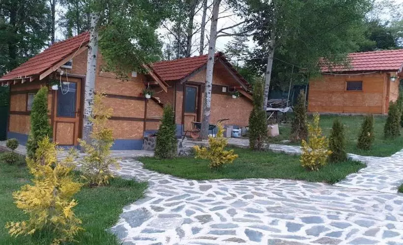 هاستل Kompleks Trnovski Vetar