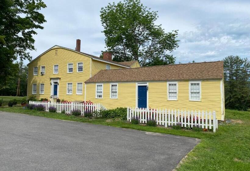 Bed and Breakfast Colonel Spencer Inn