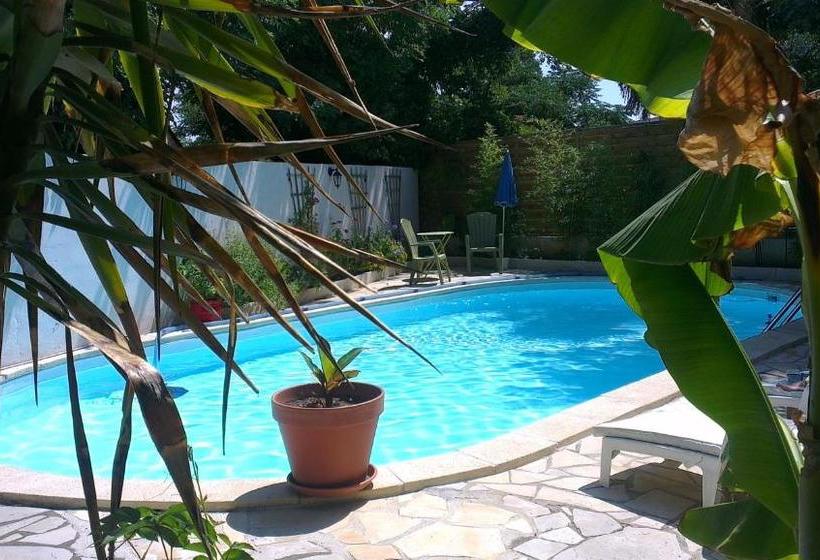 ベッドアンドブレックファースト Chambre D'hôtes La Vigneronne