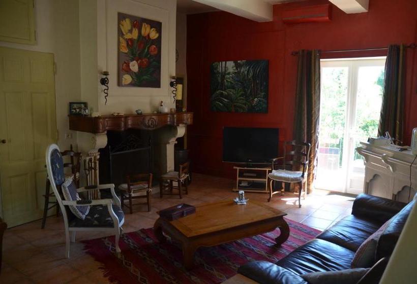 ベッドアンドブレックファースト Chambre D'hôtes La Vigneronne