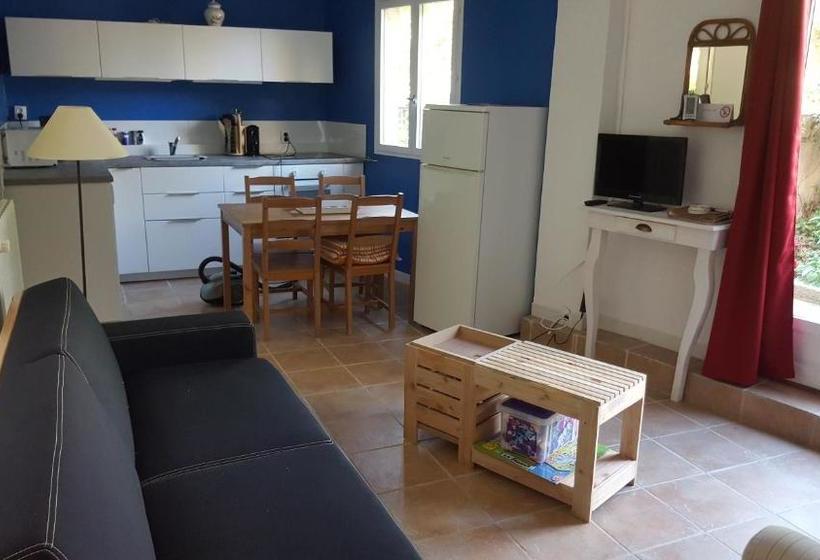 ベッドアンドブレックファースト Chambre D'hôtes La Vigneronne