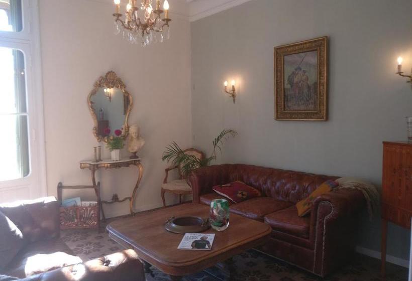 ベッドアンドブレックファースト Chambre D'hôtes La Vigneronne