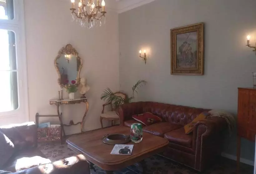 ベッドアンドブレックファースト Chambre D'hôtes La Vigneronne