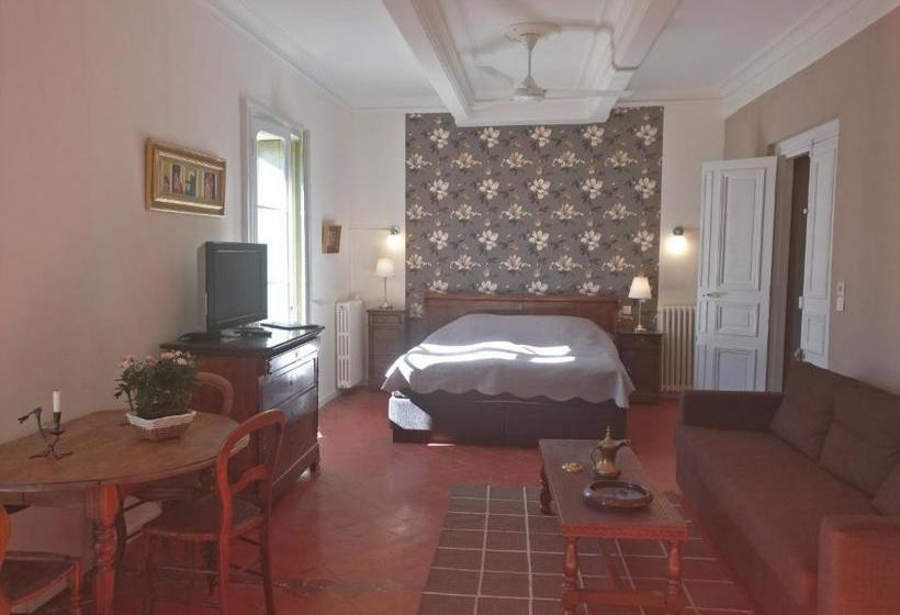 ベッドアンドブレックファースト Chambre D'hôtes La Vigneronne