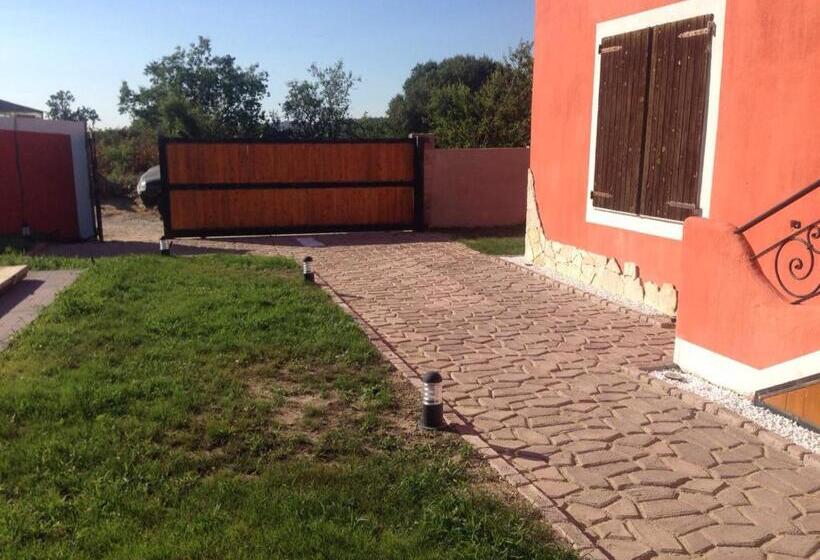 住宿加早餐  Is Tanas