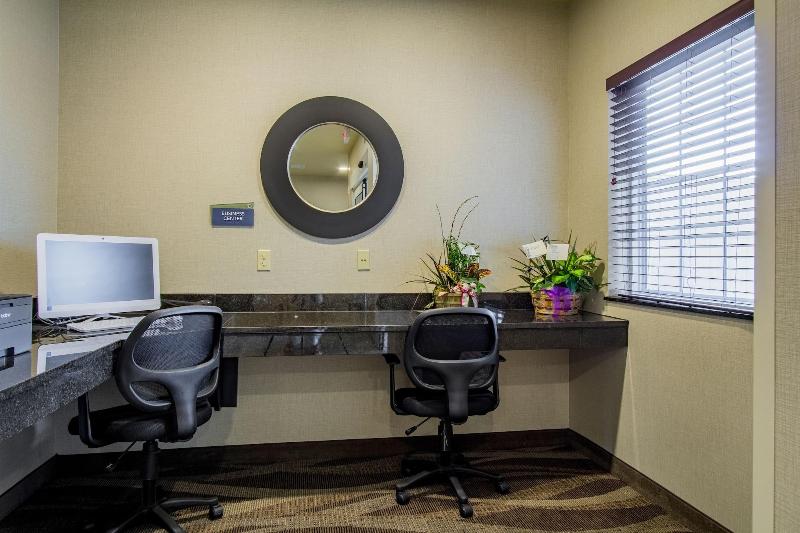 Cobblestone Hotel & Suites   Orrville