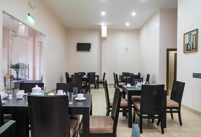 Hotel La Ría Durán