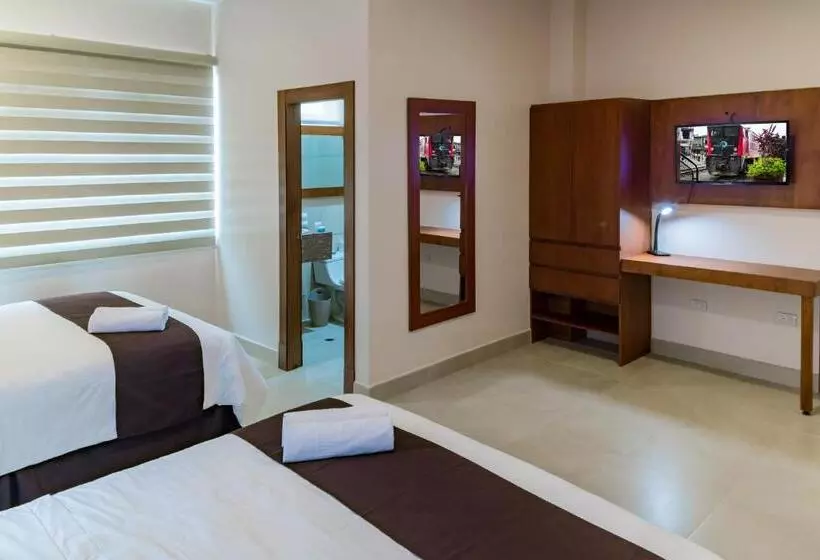 Hotelli La Ría Durán