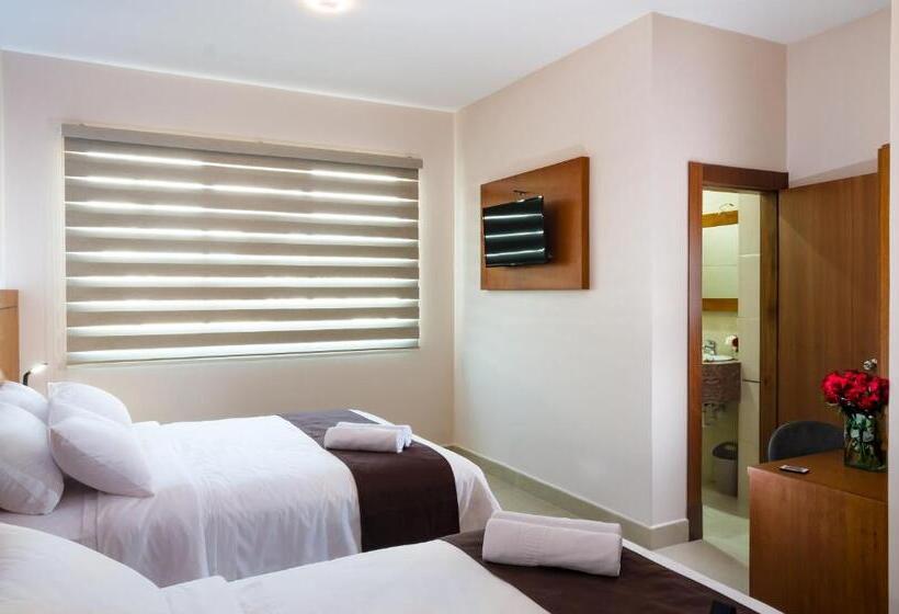 Hotel La Ría Durán