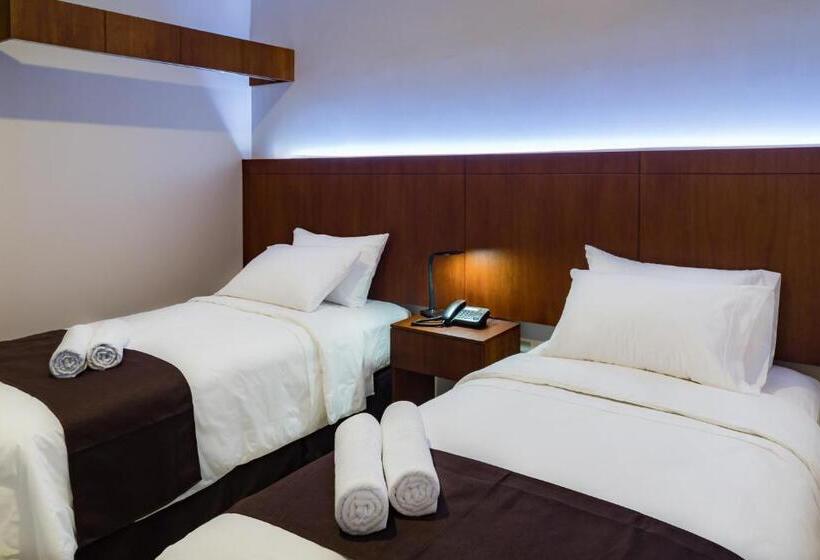 Hotel La Ría Durán