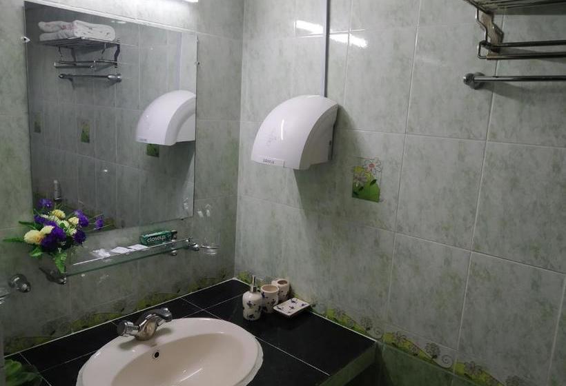 هتل Tiger Garden Int