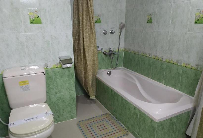 هتل Tiger Garden Int