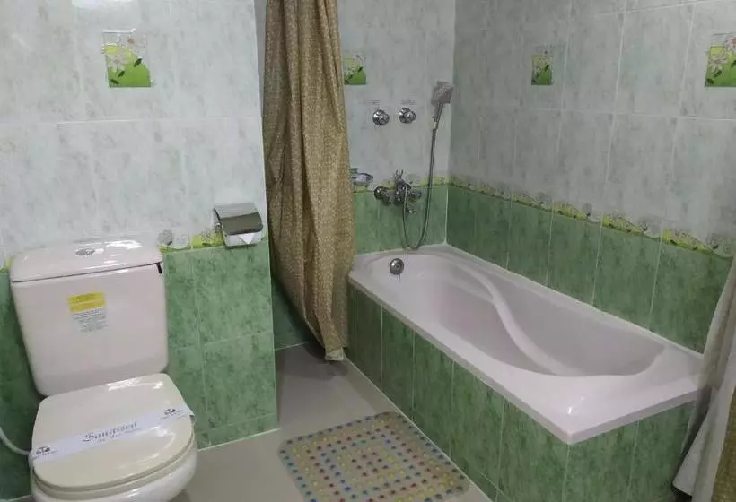 هتل Tiger Garden Int