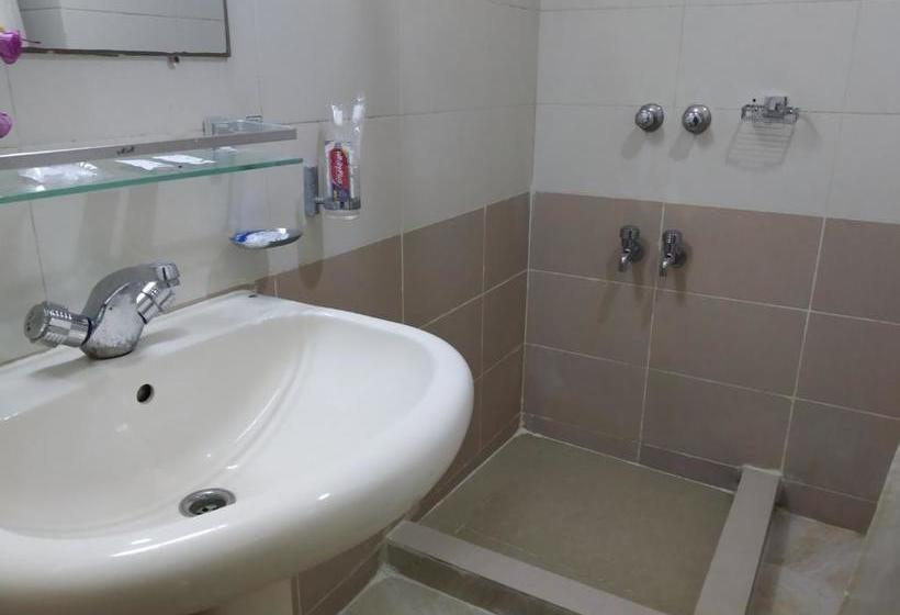 هتل Tiger Garden Int