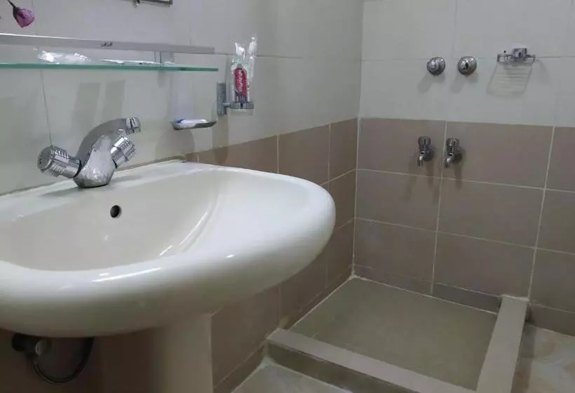 هتل Tiger Garden Int