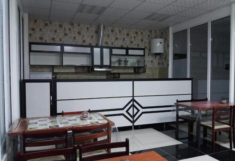 בית מלון כפרי Umariyon