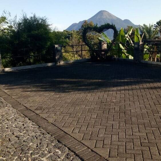 Pensionat Arainn Bed & Breakfast Tretes Prigen By Ecommerceloka