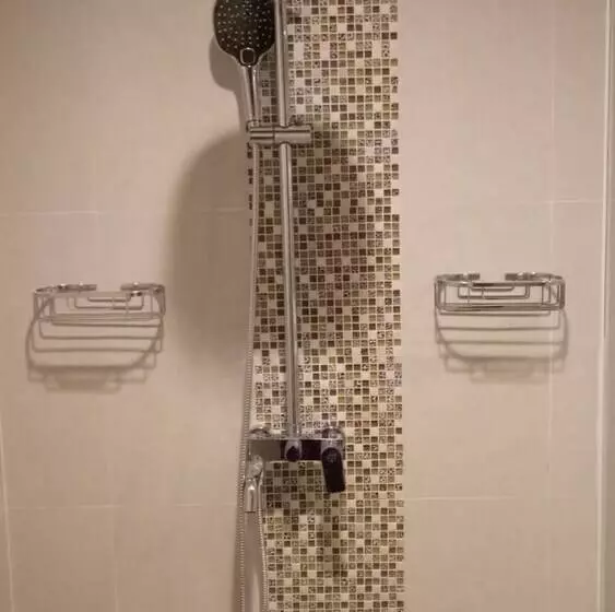 Majatalo Arainn Bed & Breakfast Tretes Prigen By Ecommerceloka