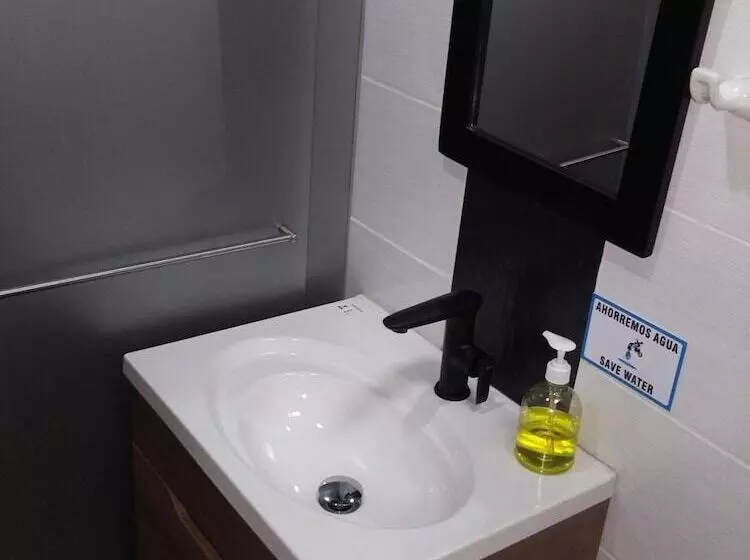 ペンション Find Land & A Rest