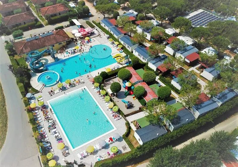 ホテル Hotiday Lazise Garda