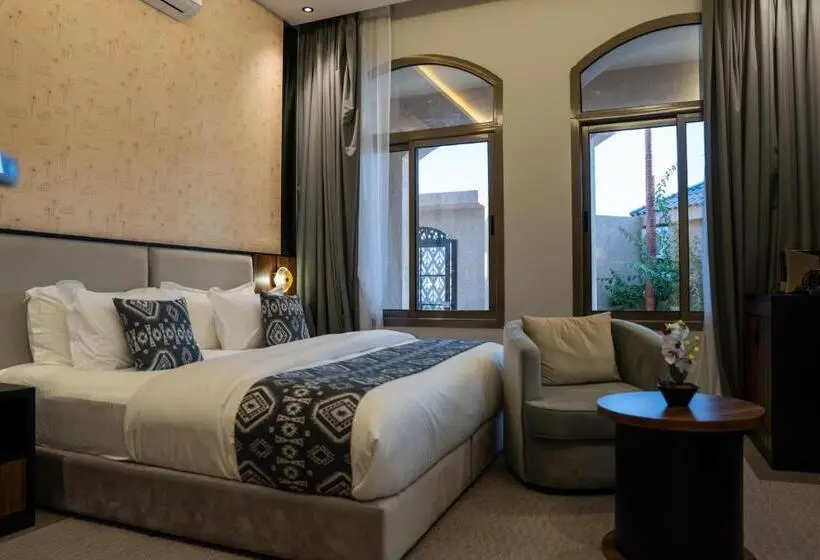 ホテル Jovan Suites