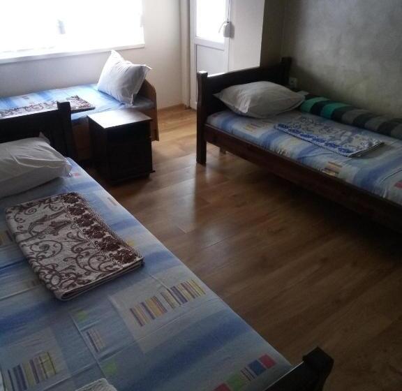 호스텔 Guest House Dimova