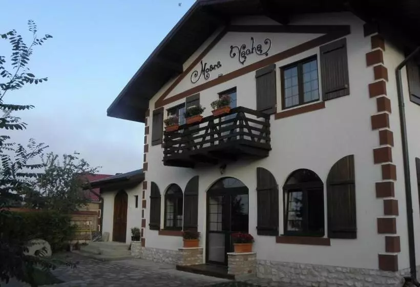 هاستل Hanul Moara Veche Pensiune Restaurant