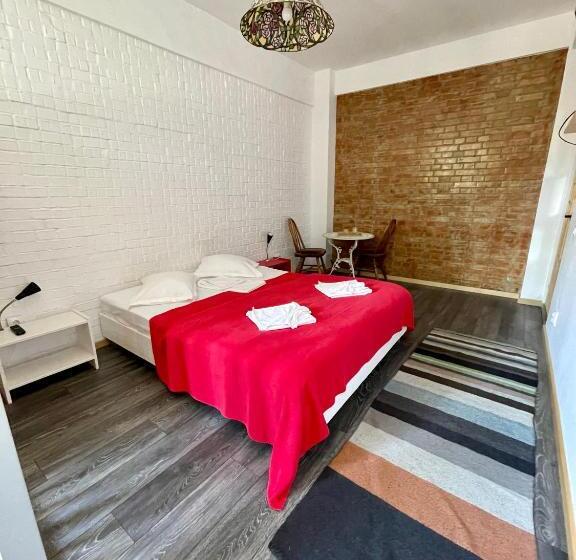 Общежитие Hanul Moara Veche Pensiune Restaurant