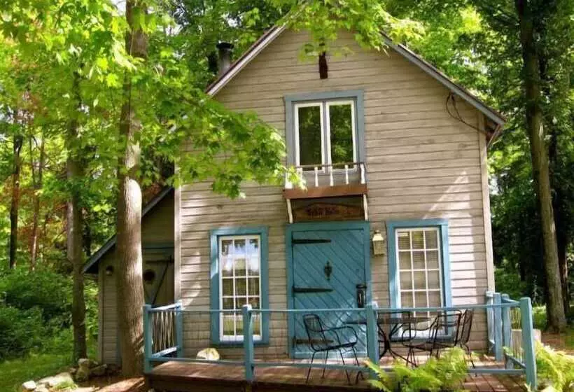 ユースホステル Harbor Light Inn