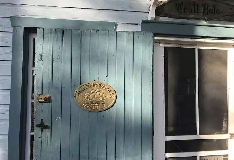 ユースホステル Harbor Light Inn