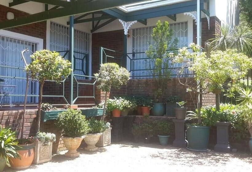 住宿加早餐 Chez Esme Guest House