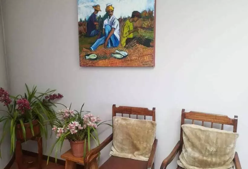 Aamiaismajoitus (B&B) Chez Esme Guest House