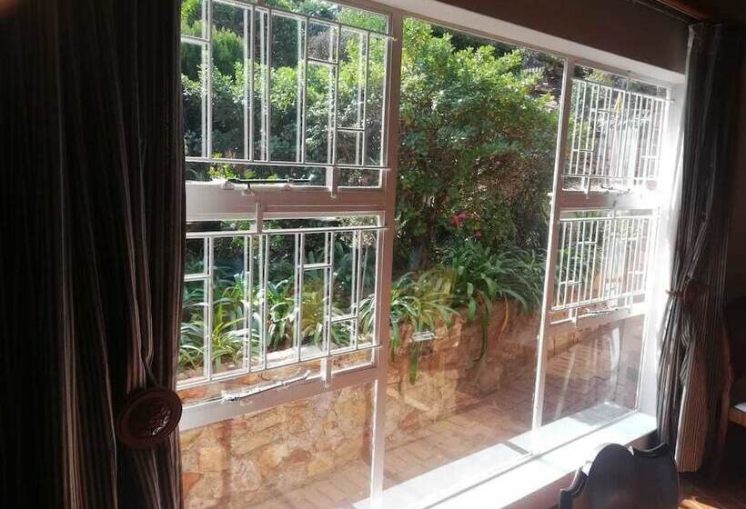 住宿加早餐 Chez Esme Guest House