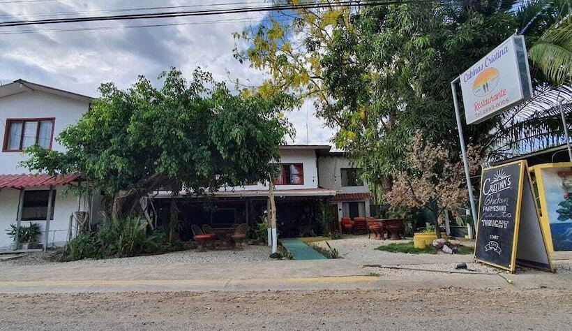 تختخواب و صبحانه Cristina S