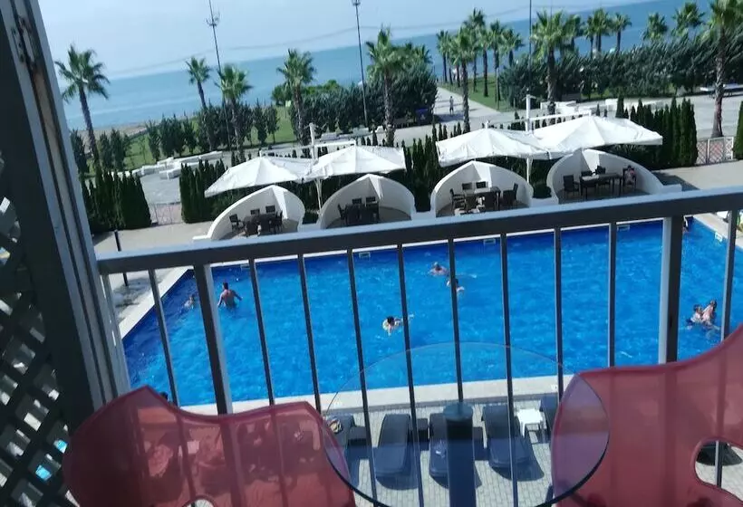 هتل Anaklia
