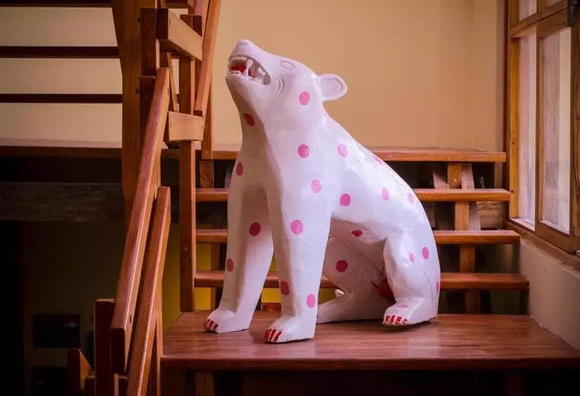 ホテル Inti Sisa Art Guesthouse