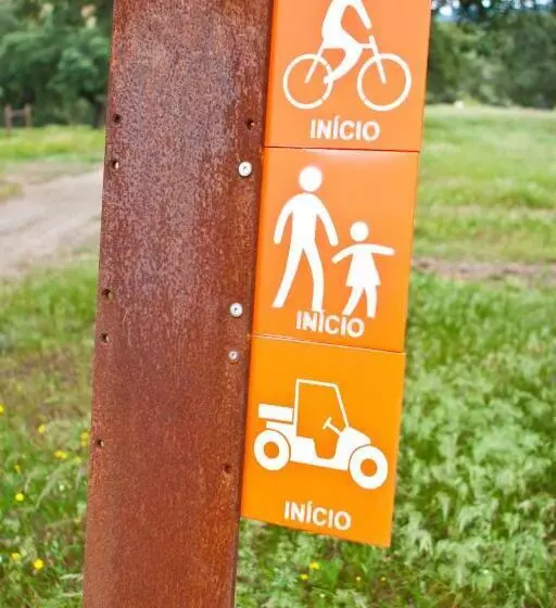 ホテル Parque De Natureza De Noudar