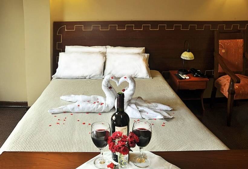 Hotel Qasana Plaza Calca